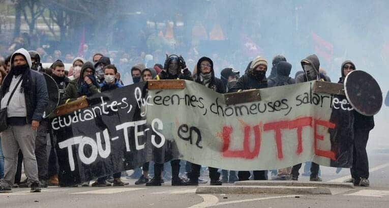 , Monde du travail: @geleme2 Des charlatans !… #nupes #gauche @MUKUMIFulbert